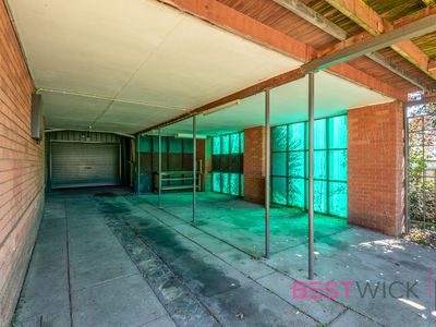 5 Gowan Place, Blayney
