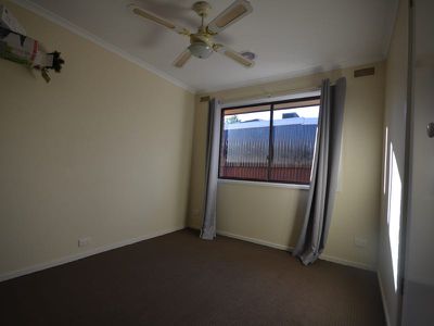 9 Knight Street, White Hills