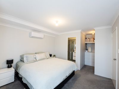 1 Kookynie Loop , Baldivis