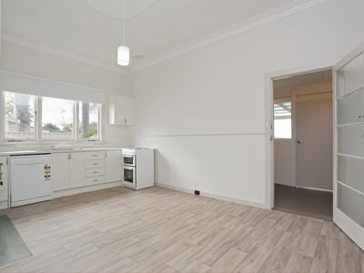 35 Boulder Avenue , Ascot