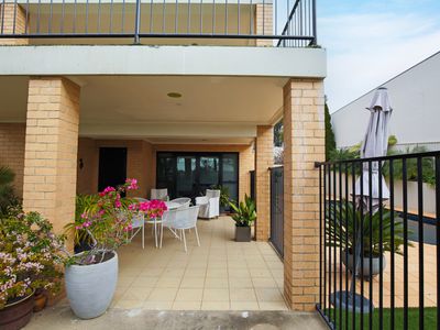 6 Knox Court, Kennington