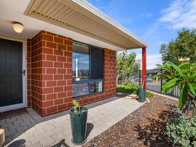 2 PENDRAGON LANE, Baldivis