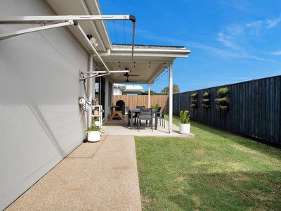 6 Lugano Mews, Andergrove