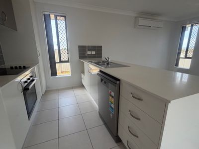 9 CURLEW CRESCENT, Oxley Vale