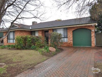 17 Kingfisher Street, Dubbo