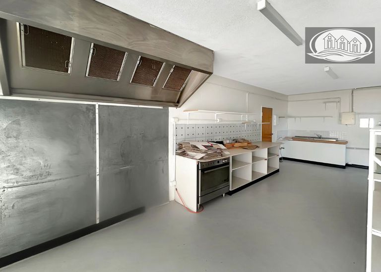 24 Henty Street, Portland