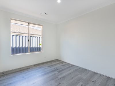 42 Achiever Avenue, Port Kennedy