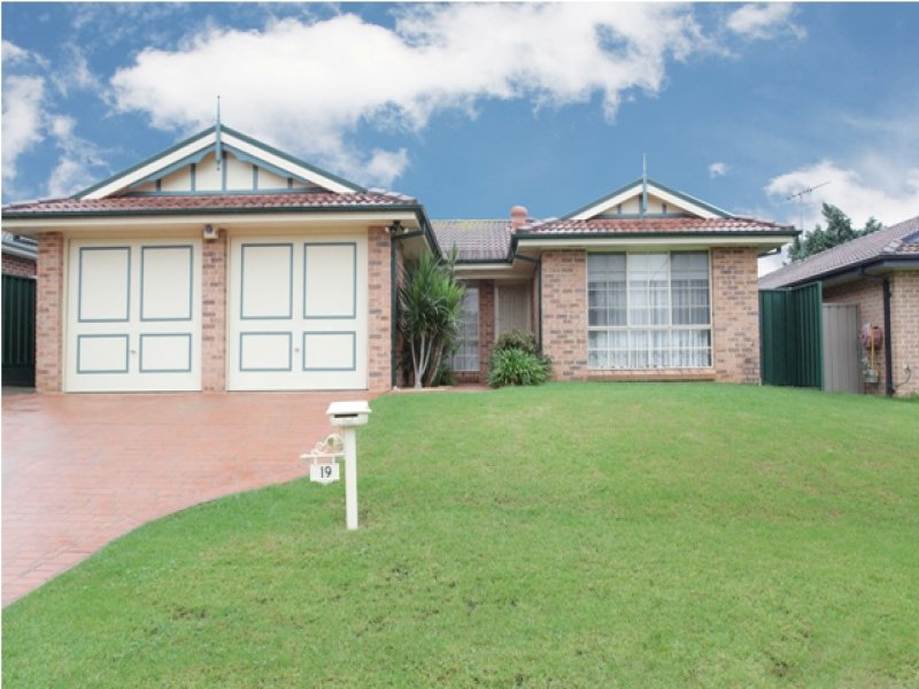 19 Wari Avenue, GLENMORE PARK