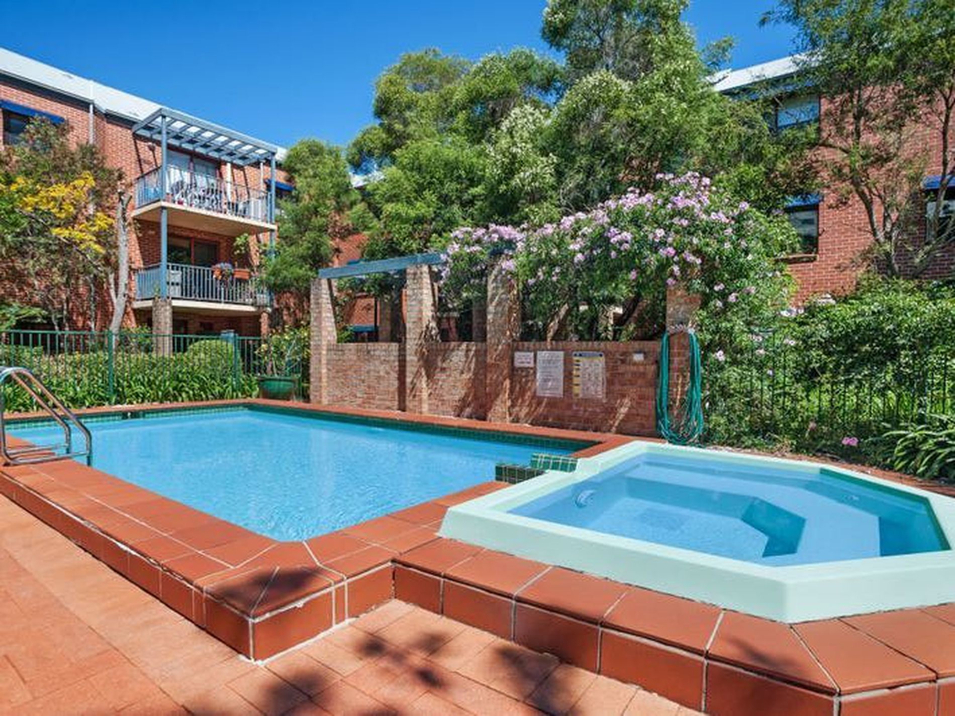 14 / 2 Kensington Mews, Waterloo