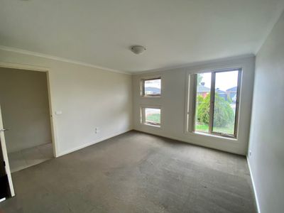 7 Nighthawk Road, Tarneit