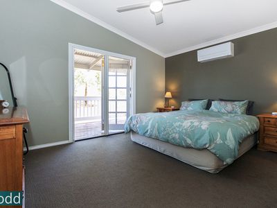 425 Adairs Lane, Heathcote