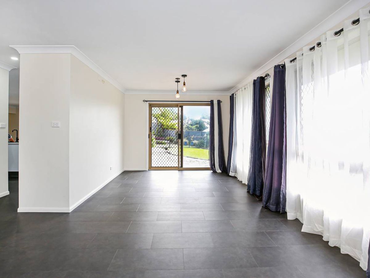 25 Storer Street, Atherton