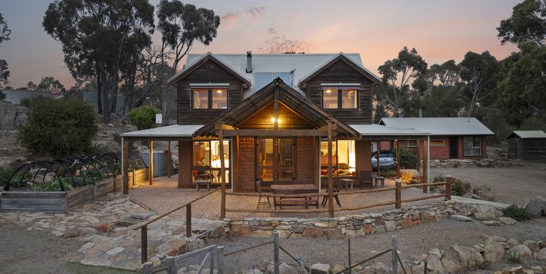 232 Gap Road , Longwood East