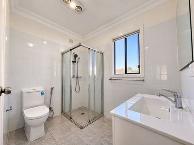 32 Broughton Street, Old Guildford