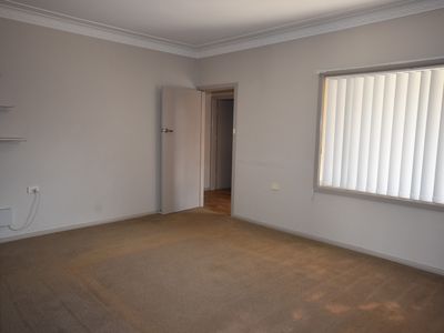 25 Lovett Avenue, Dubbo
