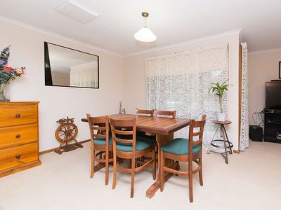 30 Coral Crescent, Dubbo