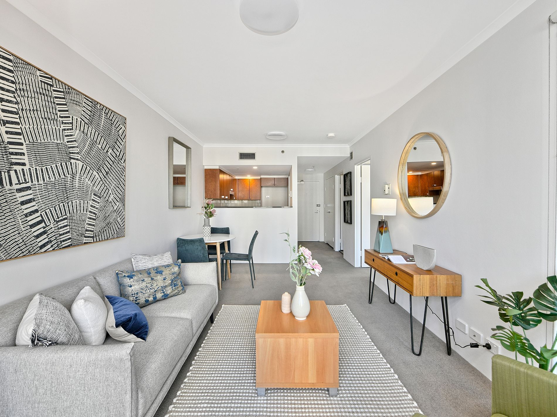 2202 / 1 Hosking Place, Sydney