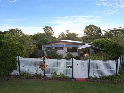 35 Osterley Road, Yeronga