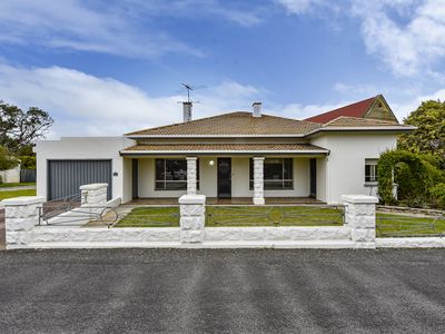6 Mount Gambier Road, Millicent