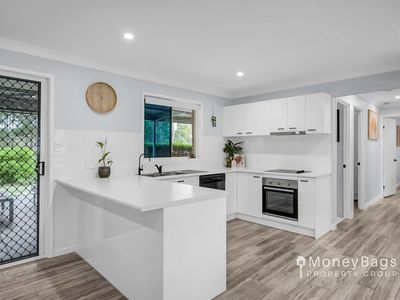 18-20 Cassia Court , Cedar Vale