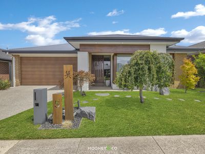 5 Ringtail Close, Botanic Ridge