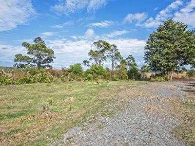 211 Back Line Road, Forest