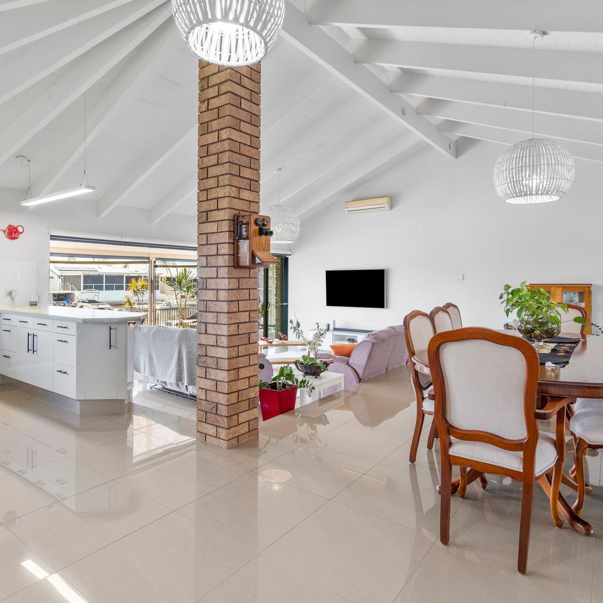 11 Seabreeze Street, Paradise Point