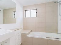 2 / 39 Jane Street, West End