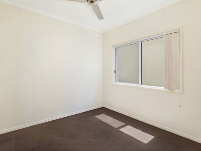 33 Kurrajong Crescent, Meridan Plains