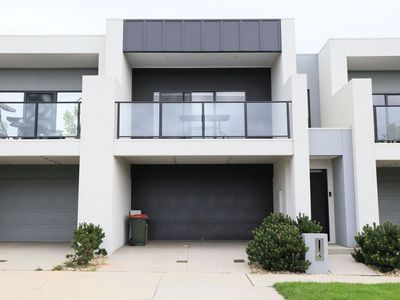 7 Sugar Glider Way, Craigieburn