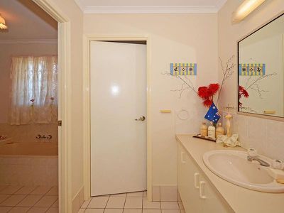 7 Andrea Court, Kawungan