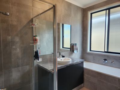 4 / 55 The Vines Drive, Normanville