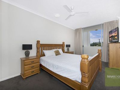 50 / 28 Landsborough Street, North Ward