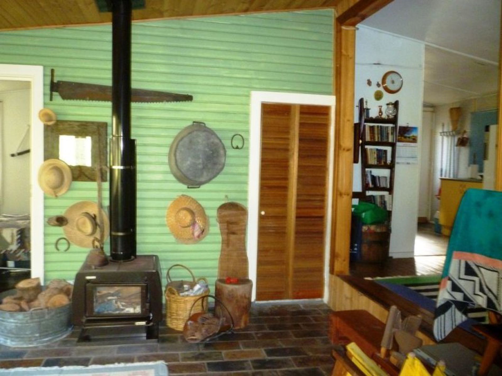 8 Beach Street, Lake Tabourie