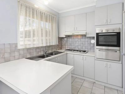 7 Dotterel Court, Werribee