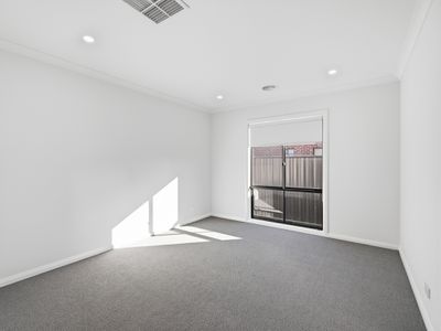 24 Sandalwood Street, Wangaratta