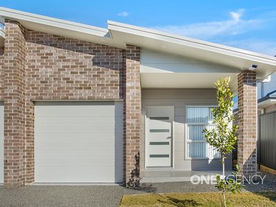 50a Honeycomb Street, Horsley