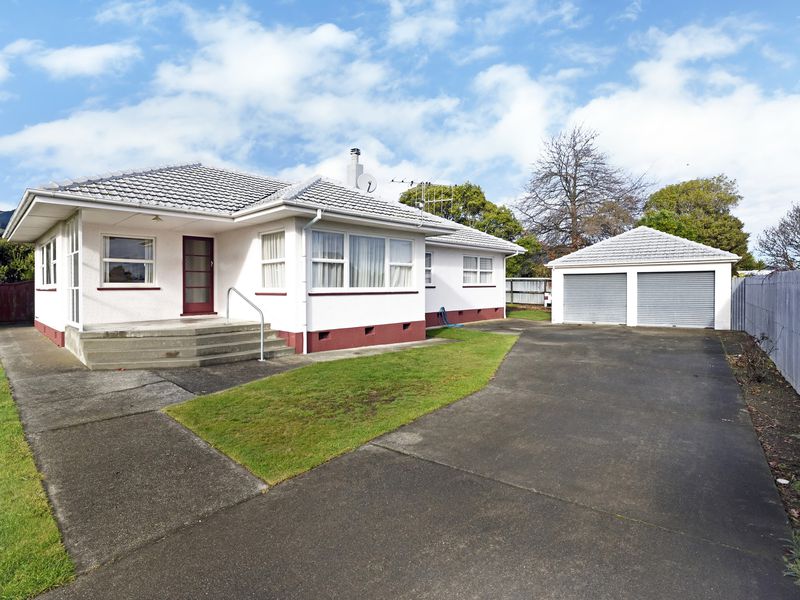 6 Keats Crescent, Stoke