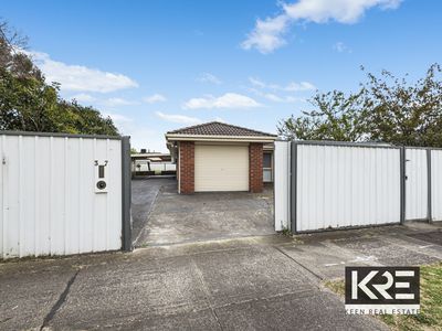 37 Hall Road, Carrum Downs