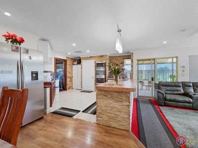 43 Explorer Drive, Thornlie