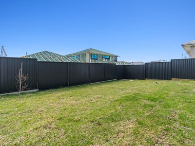 35 Clifton Crescent, Wilton