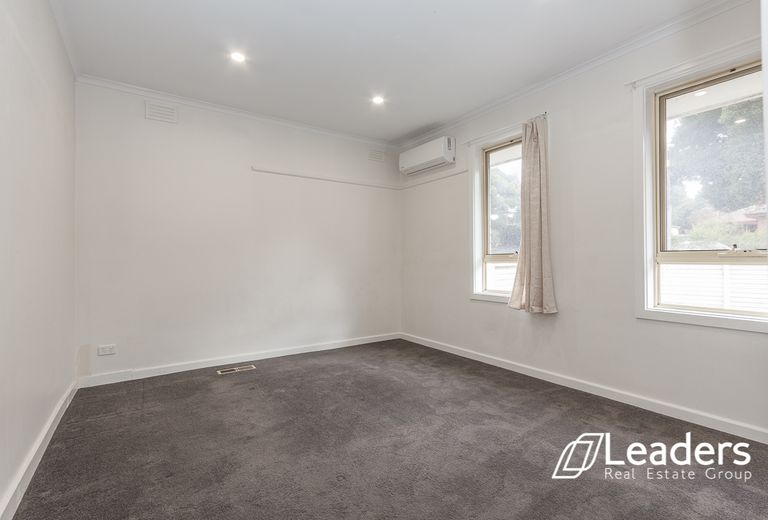 1 / 16 AMBON STREET, Preston
