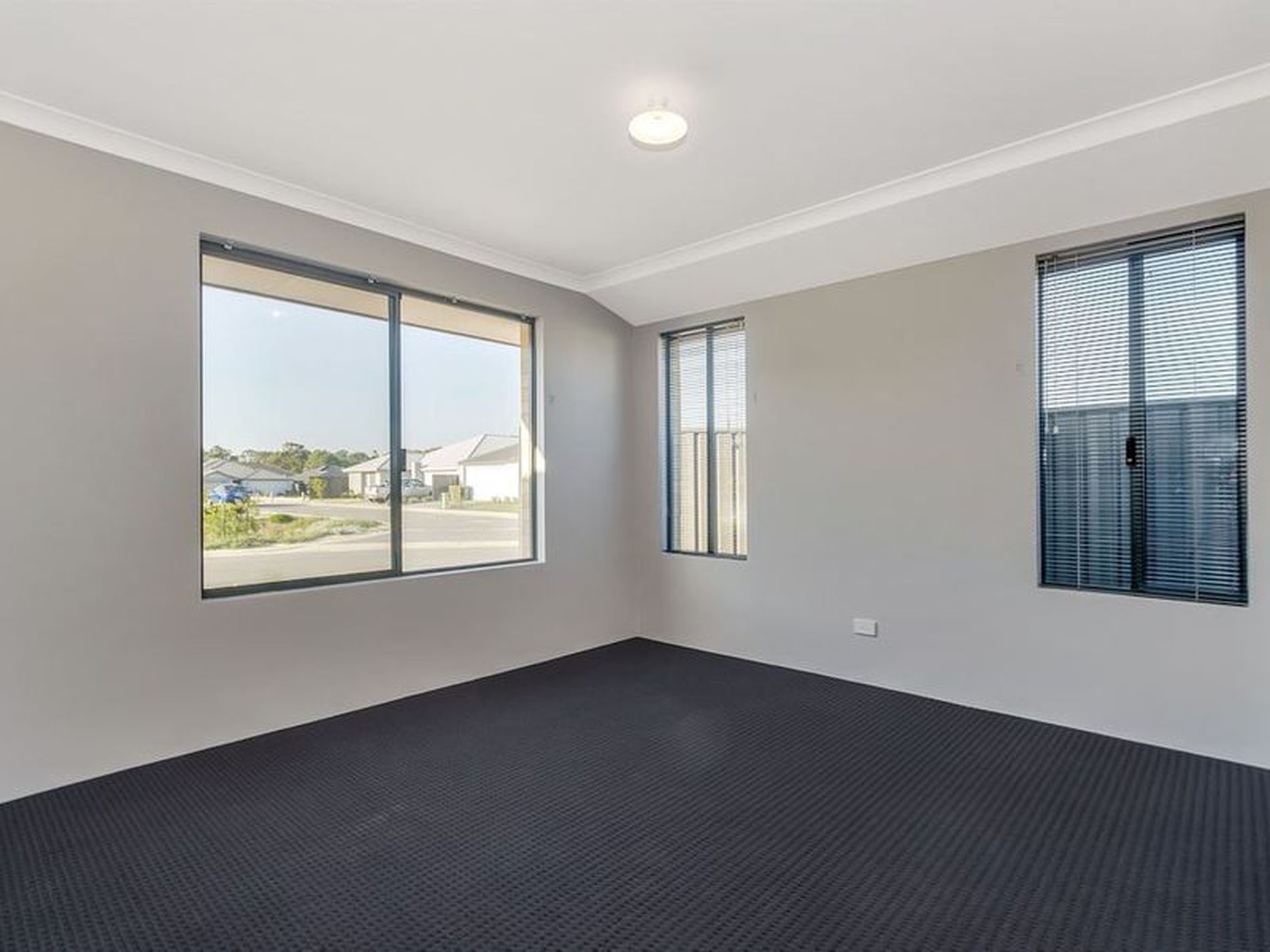 45 Mebbin Grove, Yanchep