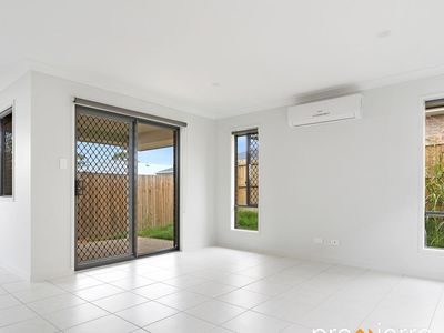 9 Wattlebird Court, Redbank Plains