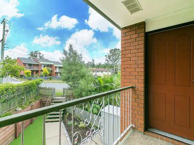 4 / 4 Amie Court, Springwood