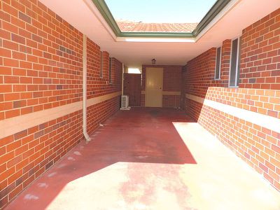 1 / 106 Royal Street, Tuart Hill