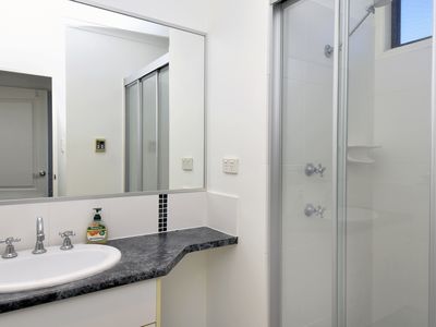 14B Lark Street, Longreach