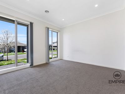 22 Hallyburton Drive, Clyde North