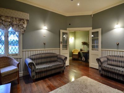 140 Bourke Street, Piccadilly