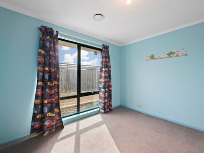 2 / 9 Jupiter Court, Prospect Vale